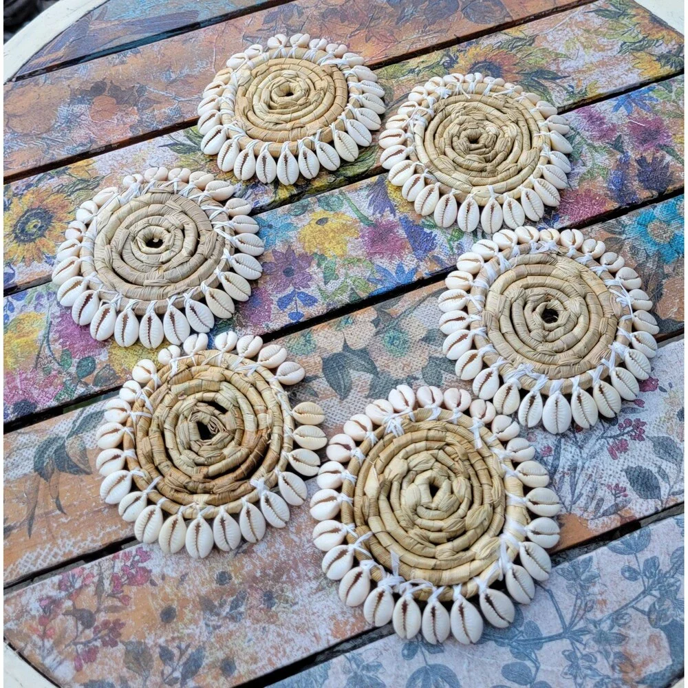 Woven Raffia Cowrie Shell Coasters – Boho Coastal Tiki Bar Decor (Set of 6)